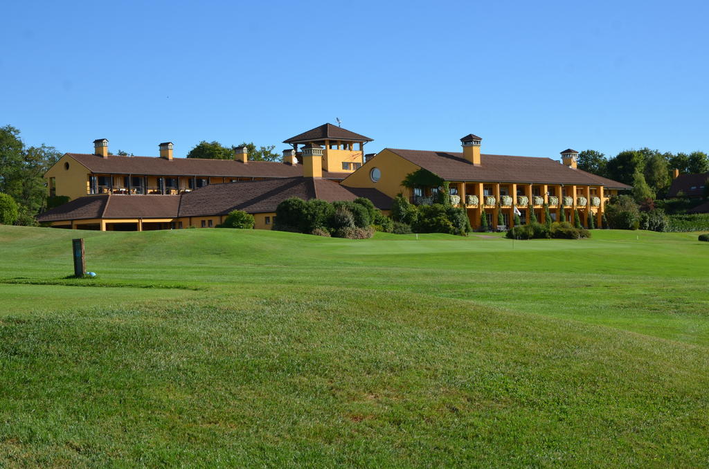 Golf Hotel Castelconturbia Agrate Conturbia Exterior photo
